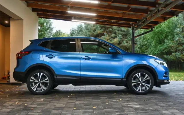 NISSAN Qashqai 1.3 DIG-T N-CONNECTA