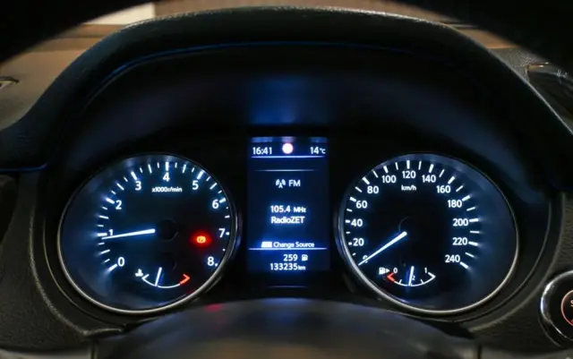 NISSAN Qashqai 1.3 DIG-T N-CONNECTA