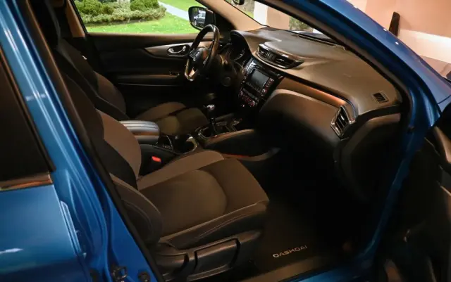 NISSAN Qashqai 1.3 DIG-T N-CONNECTA