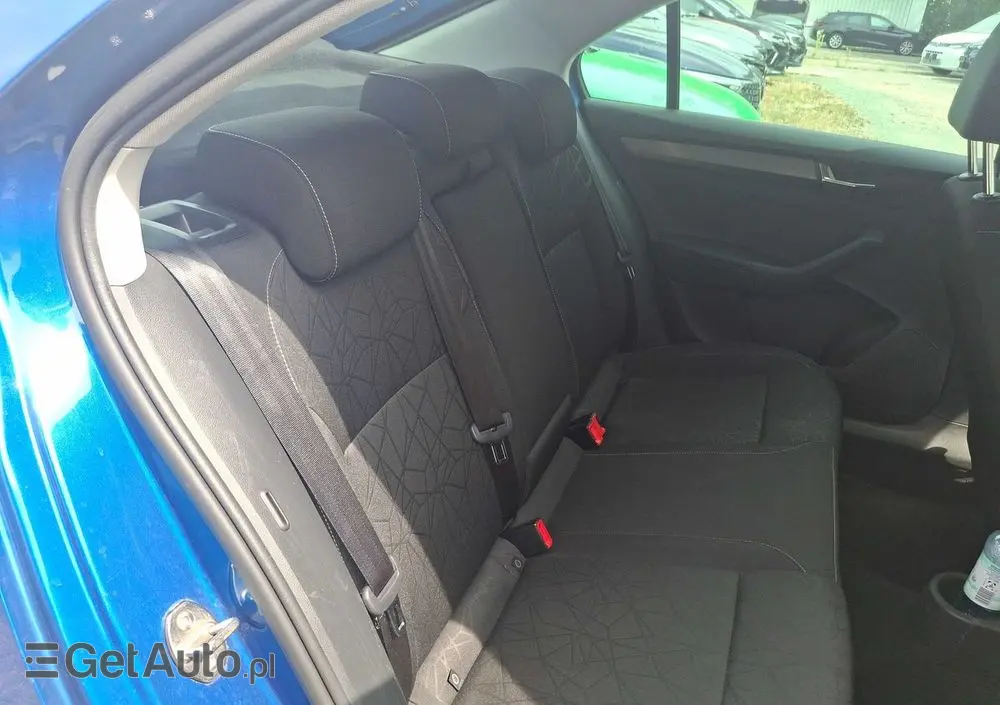 SKODA RAPID Spb 1.0 TSI Clever