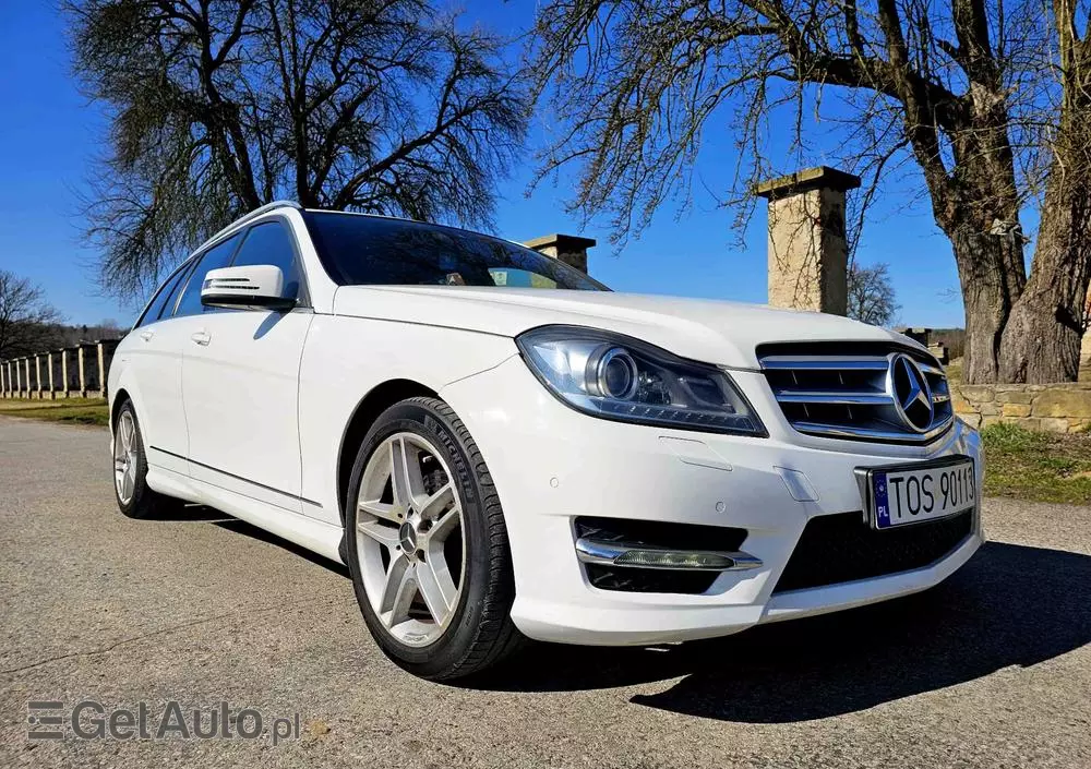 MERCEDES-BENZ Klasa C 180 T 7G-TRONIC AMG Line
