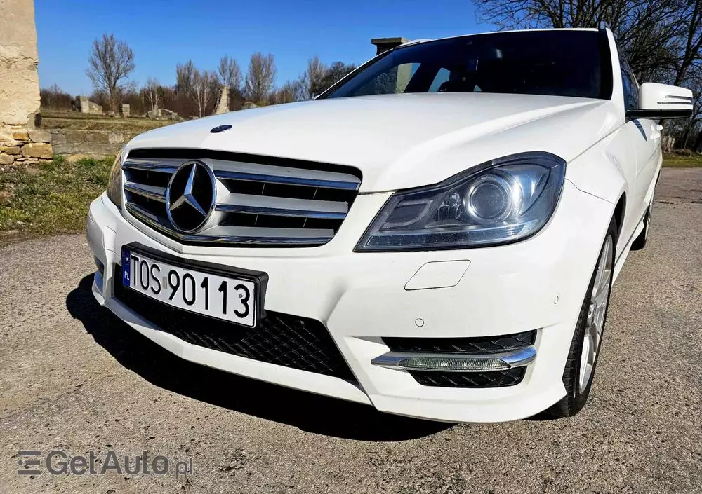 MERCEDES-BENZ Klasa C 180 T 7G-TRONIC AMG Line