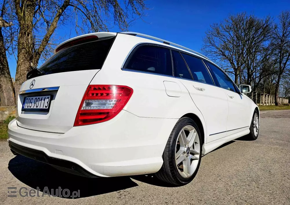 MERCEDES-BENZ Klasa C 180 T 7G-TRONIC AMG Line