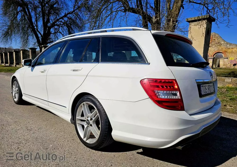 MERCEDES-BENZ Klasa C 180 T 7G-TRONIC AMG Line