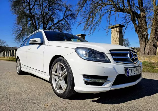 MERCEDES-BENZ Klasa C 180 T 7G-TRONIC AMG Line