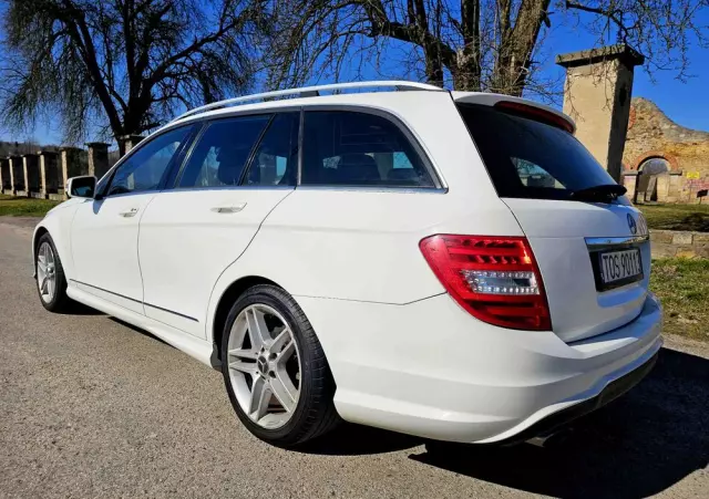 MERCEDES-BENZ Klasa C 180 T 7G-TRONIC AMG Line