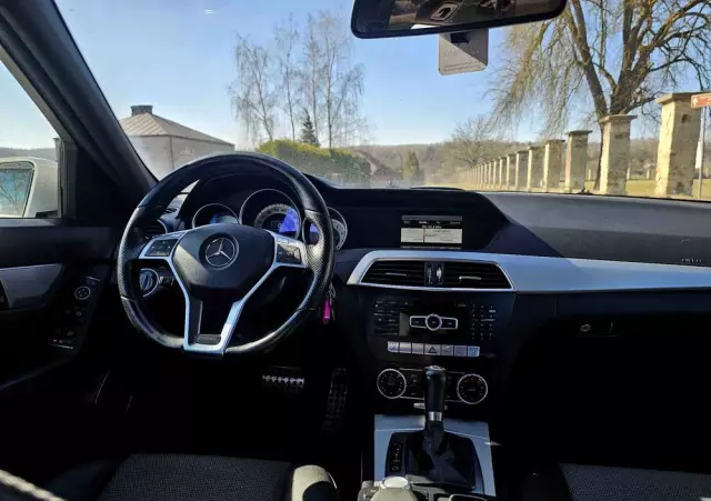 MERCEDES-BENZ Klasa C 180 T 7G-TRONIC AMG Line