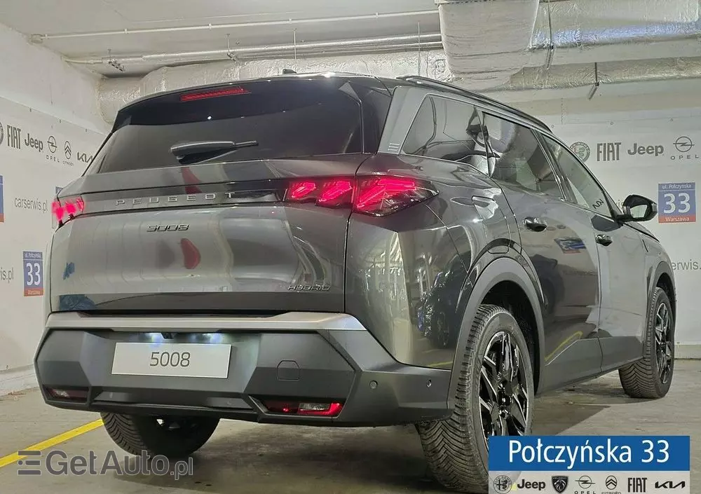 PEUGEOT 5008 