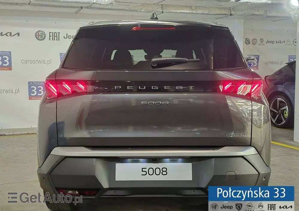 PEUGEOT 5008 