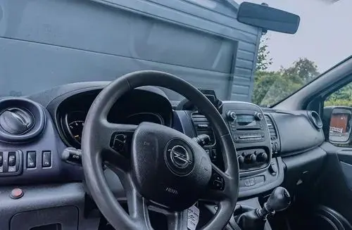 OPEL Vivaro 