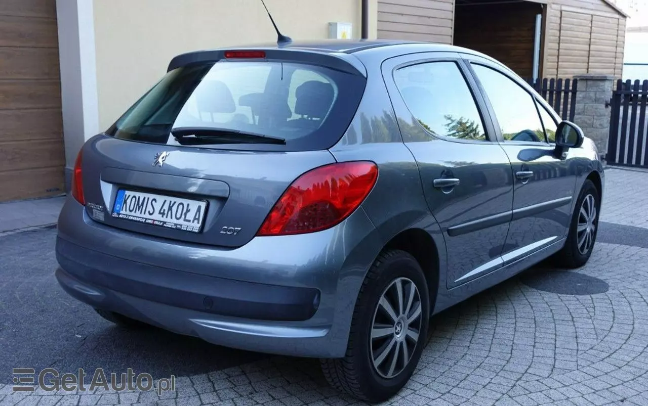 PEUGEOT 207 