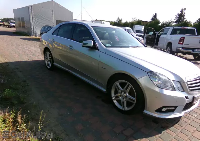 MERCEDES-BENZ Klasa E 