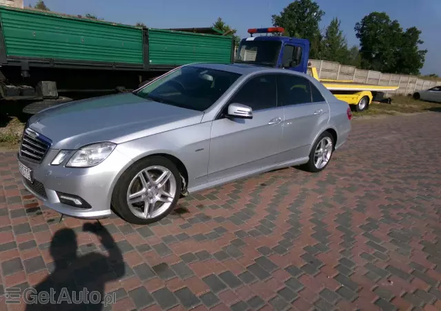 MERCEDES-BENZ Klasa E 