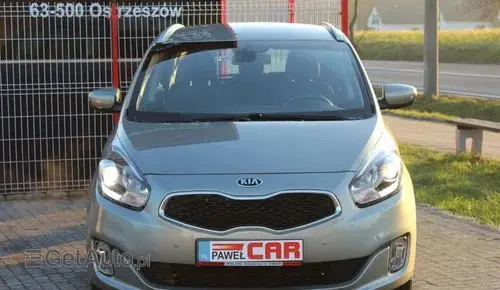 KIA Carens 