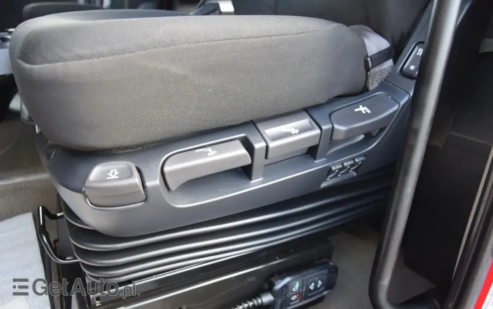 DAF XF530 / SUPER SPACE CAB / HYDRAULIKA / RETARDER / KLIMATYZACJA POSTOJOWA / ACC / NAWIGACJA / KLIMA / LEDY / FULL SPILERY / FULL OPCJA / WERSJA PREMIUM / SERWISOWANY / SPROWADZONY 