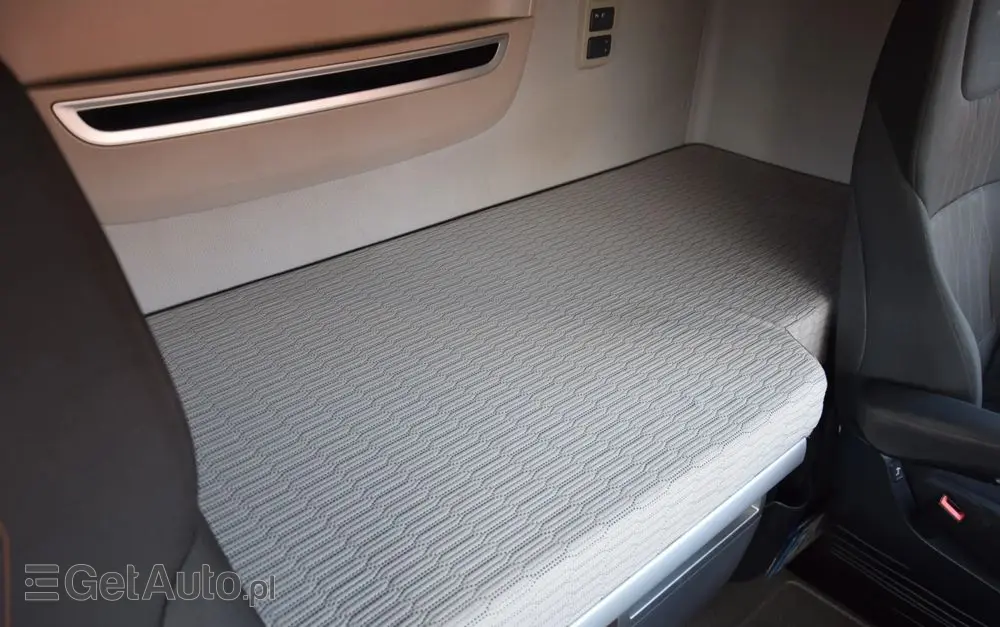 DAF XF530 / SUPER SPACE CAB / HYDRAULIKA / RETARDER / KLIMATYZACJA POSTOJOWA / ACC / NAWIGACJA / KLIMA / LEDY / FULL SPILERY / FULL OPCJA / WERSJA PREMIUM / SERWISOWANY / SPROWADZONY 