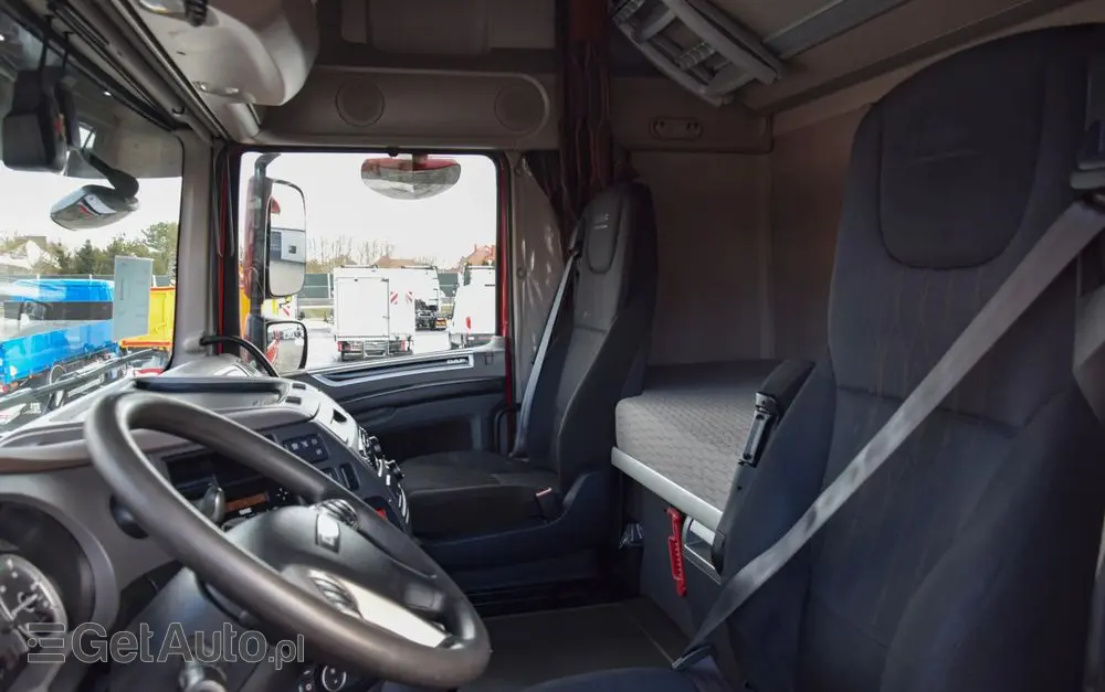 DAF XF530 / SUPER SPACE CAB / HYDRAULIKA / RETARDER / KLIMATYZACJA POSTOJOWA / ACC / NAWIGACJA / KLIMA / LEDY / FULL SPILERY / FULL OPCJA / WERSJA PREMIUM / SERWISOWANY / SPROWADZONY 