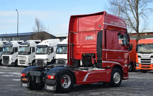 DAF XF530 / SUPER SPACE CAB / HYDRAULIKA / RETARDER / KLIMATYZACJA POSTOJOWA / ACC / NAWIGACJA / KLIMA / LEDY / FULL SPILERY / FULL OPCJA / WERSJA PREMIUM / SERWISOWANY / SPROWADZONY 