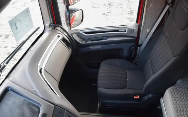 DAF XF530 / SUPER SPACE CAB / HYDRAULIKA / RETARDER / KLIMATYZACJA POSTOJOWA / ACC / NAWIGACJA / KLIMA / LEDY / FULL SPILERY / FULL OPCJA / WERSJA PREMIUM / SERWISOWANY / SPROWADZONY 