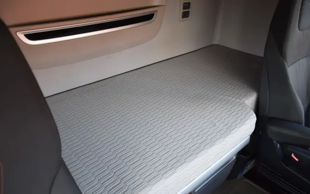 DAF XF530 / SUPER SPACE CAB / HYDRAULIKA / RETARDER / KLIMATYZACJA POSTOJOWA / ACC / NAWIGACJA / KLIMA / LEDY / FULL SPILERY / FULL OPCJA / WERSJA PREMIUM / SERWISOWANY / SPROWADZONY 