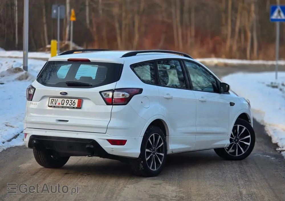 FORD Kuga 2.0 TDCi 2x4 ST-Line