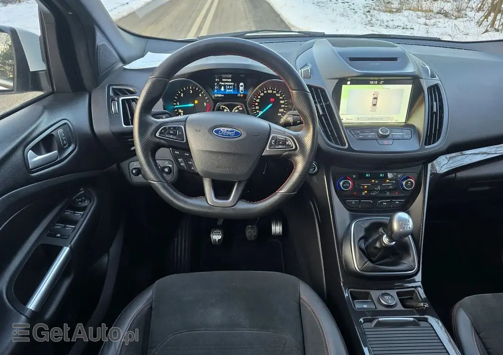 FORD Kuga 2.0 TDCi 2x4 ST-Line