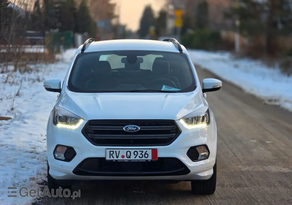 FORD Kuga 2.0 TDCi 2x4 ST-Line
