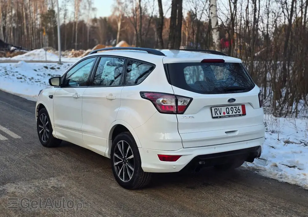 FORD Kuga 2.0 TDCi 2x4 ST-Line