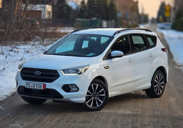 FORD Kuga 2.0 TDCi 2x4 ST-Line