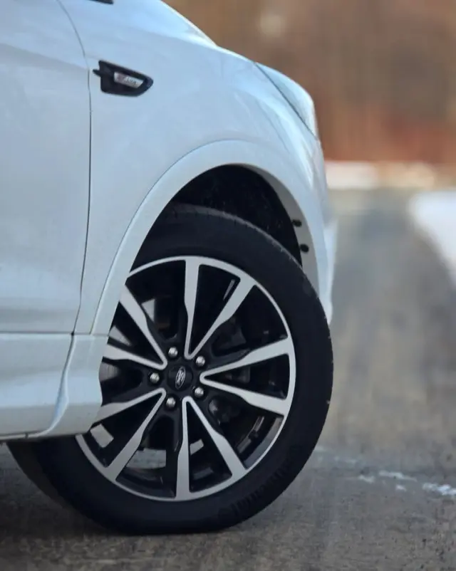 FORD Kuga 2.0 TDCi 2x4 ST-Line