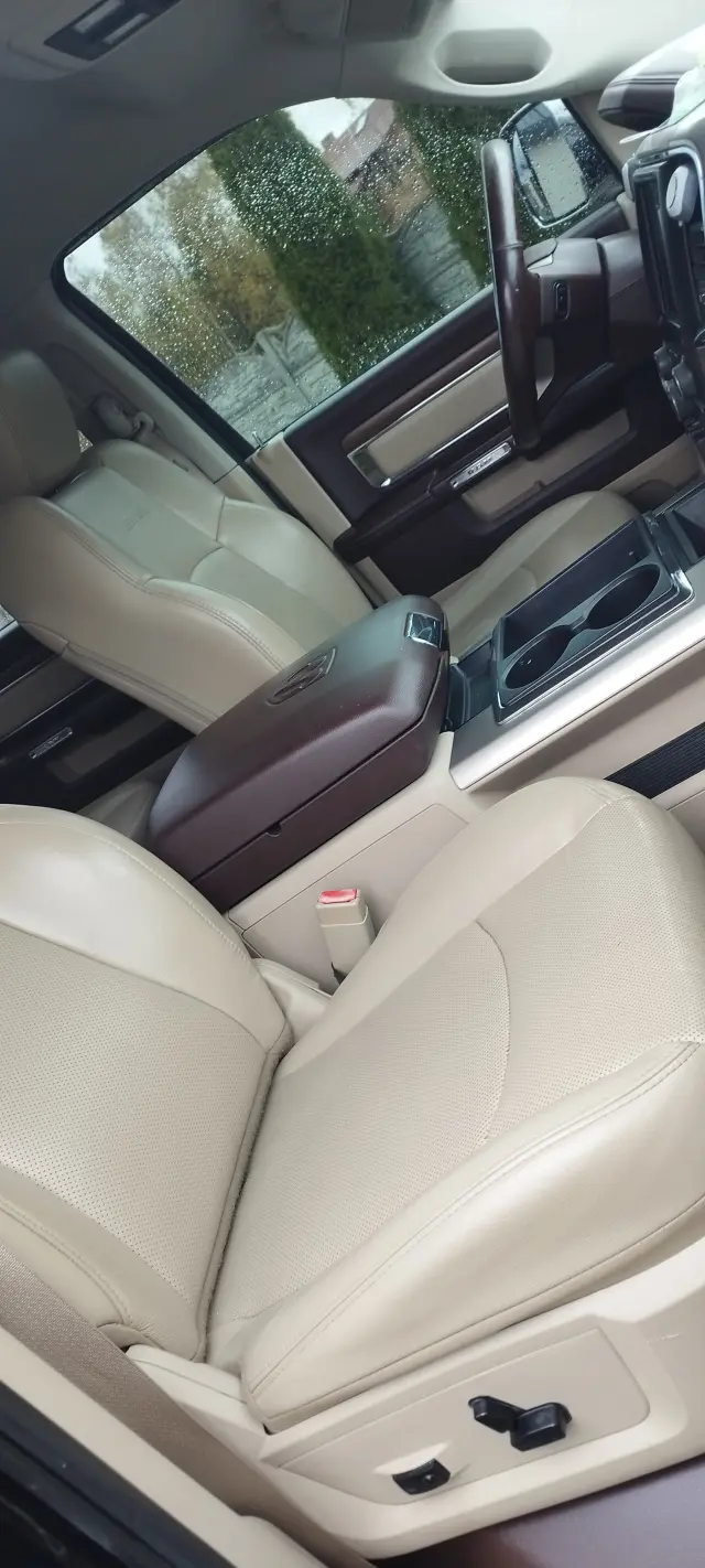 DODGE RAM 1500 5.7 4x4