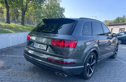 AUDI SQ7 
