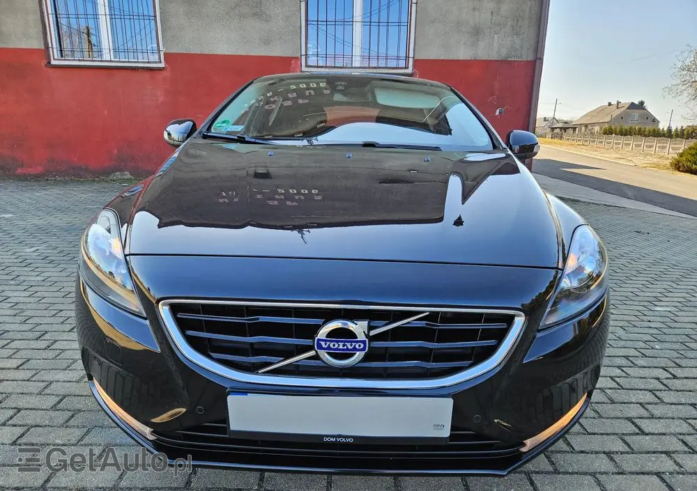 VOLVO V40 T4 Kinetic