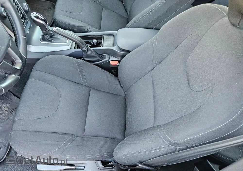 VOLVO V40 T4 Kinetic