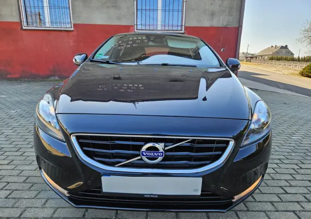 VOLVO V40 T4 Kinetic