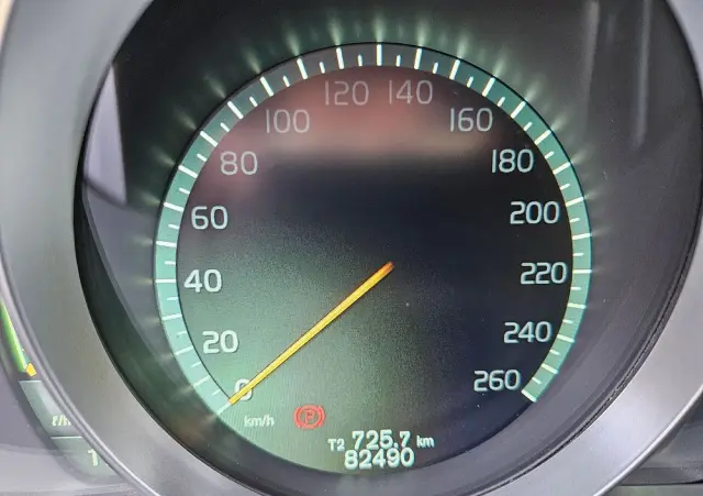 VOLVO V40 T4 Kinetic