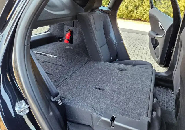 VOLVO V40 T4 Kinetic