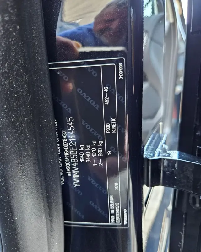 VOLVO V40 T4 Kinetic