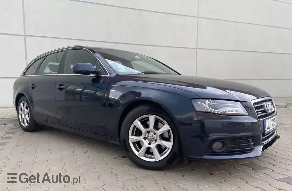 AUDI A4 