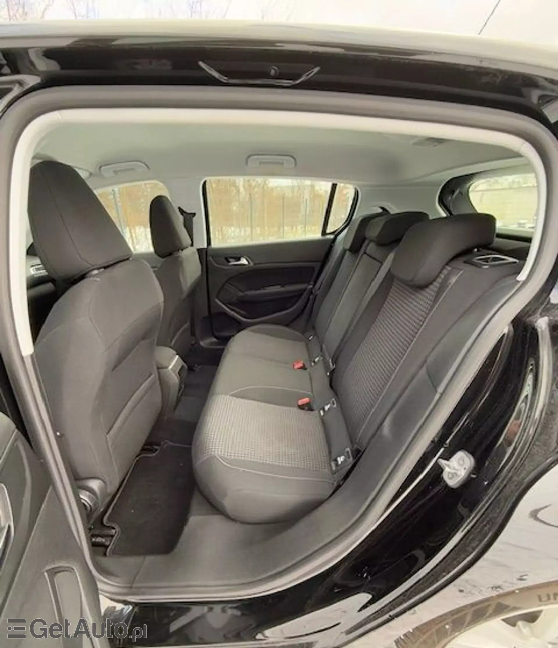 PEUGEOT 308 1.2 PureTech (110 KM)