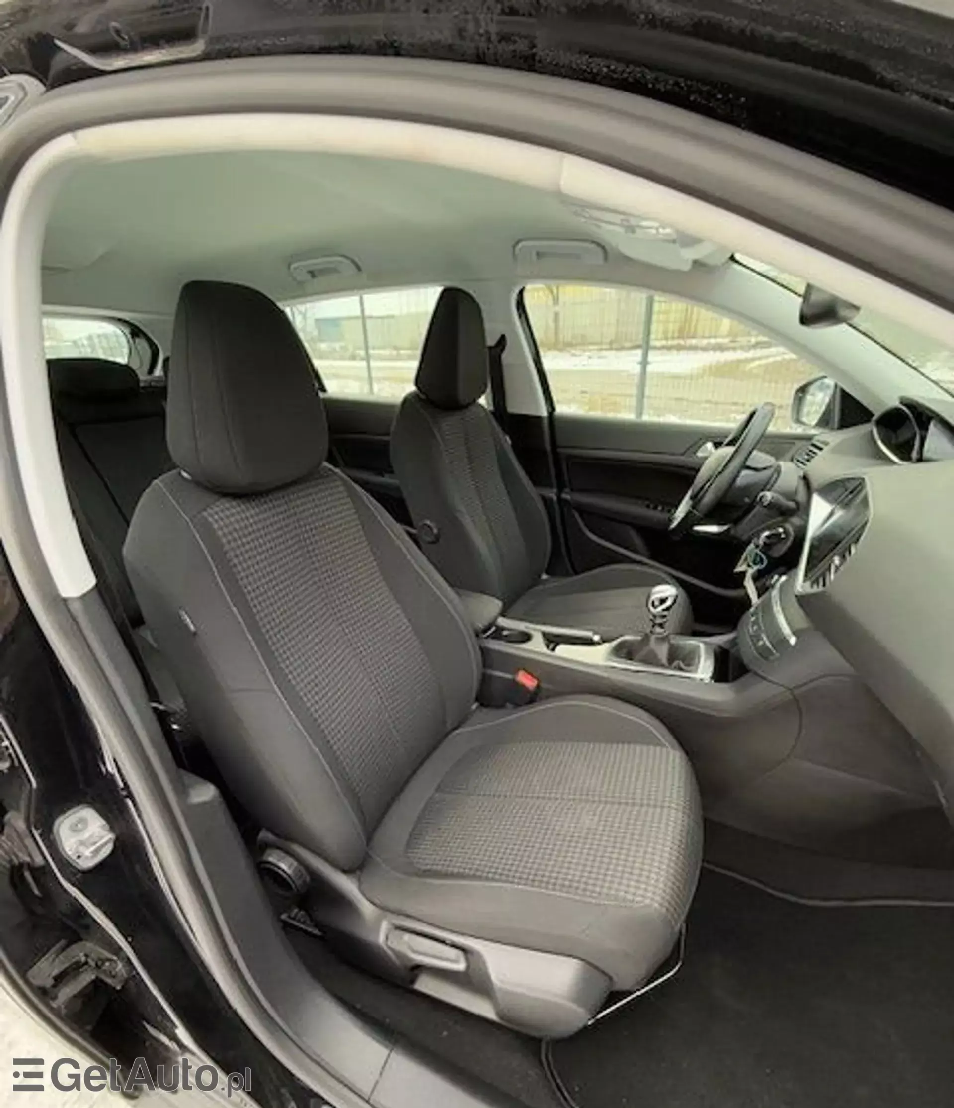 PEUGEOT 308 1.2 PureTech (110 KM)