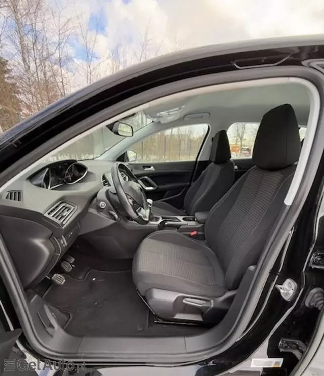 PEUGEOT 308 1.2 PureTech (110 KM)