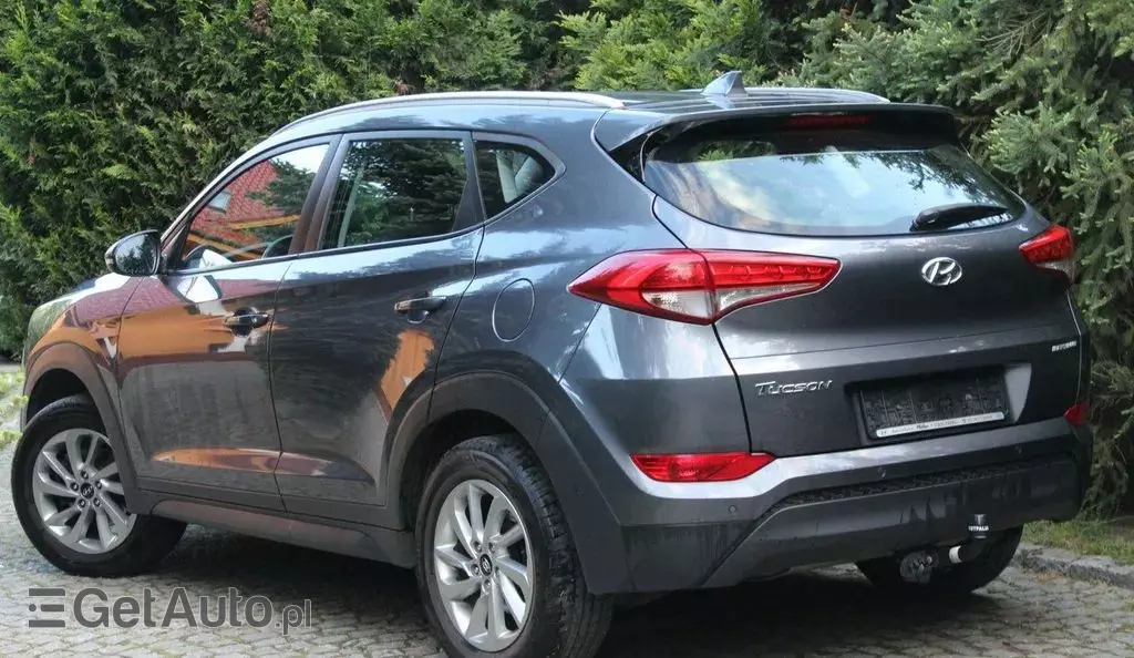 HYUNDAI Tucson 