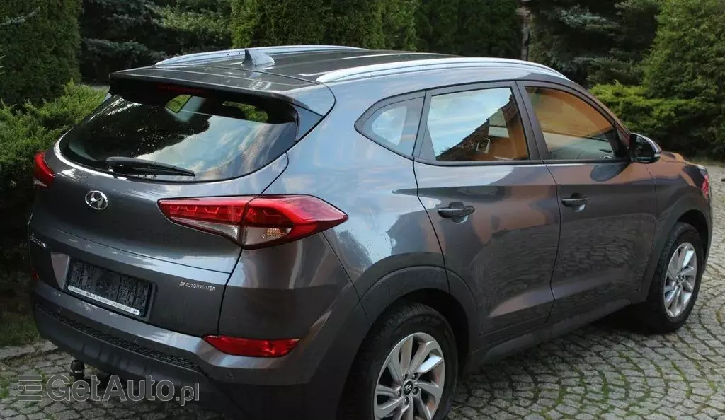 HYUNDAI Tucson 