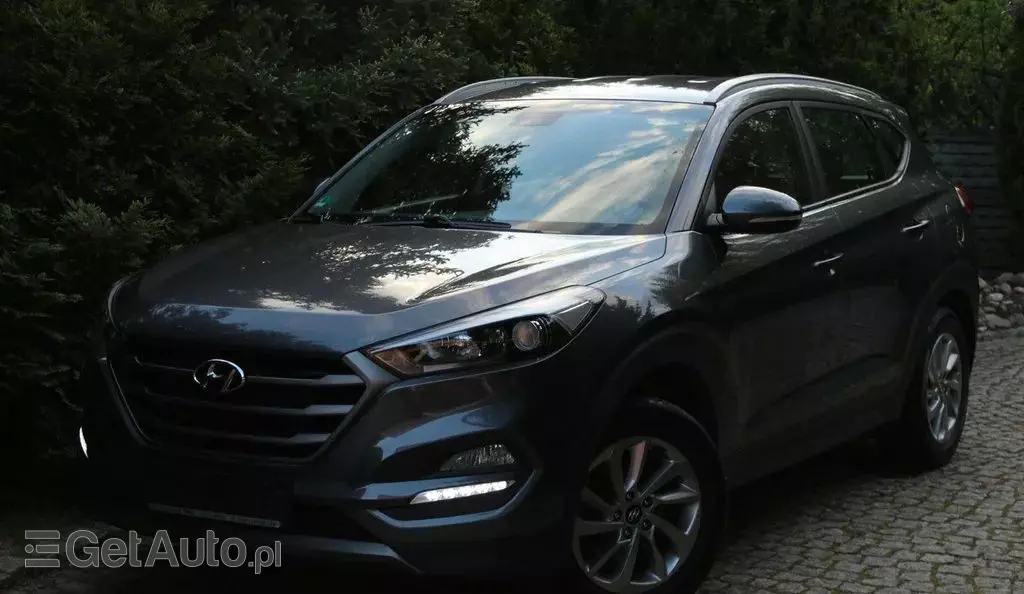 HYUNDAI Tucson 