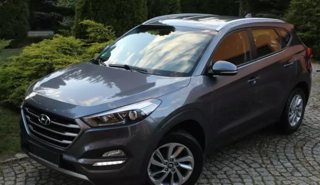HYUNDAI Tucson 
