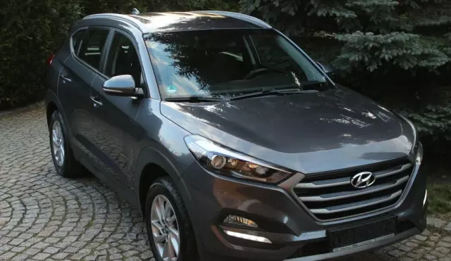 HYUNDAI Tucson 