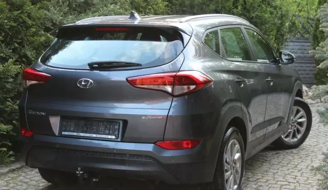 HYUNDAI Tucson 