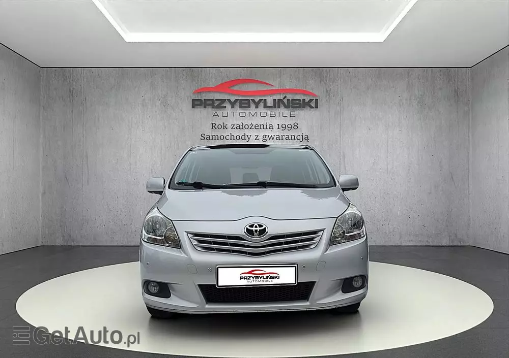 TOYOTA Verso 1.8 5-Sitzer Executive