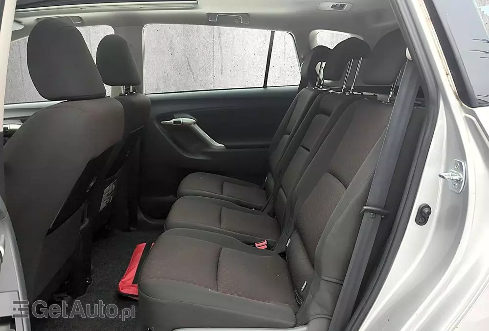 TOYOTA Verso 1.8 5-Sitzer Executive